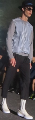 ディスカバード0