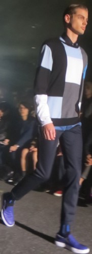 ディスカバード11